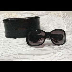🪴🪴🪴NWT Authentic GIAFRANCO FERRÉ  Sunglasses in Original Boxi